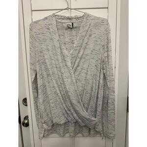 Anthropologie Akemi + Kin white and gray/blue space-dye faux-wrap knit top